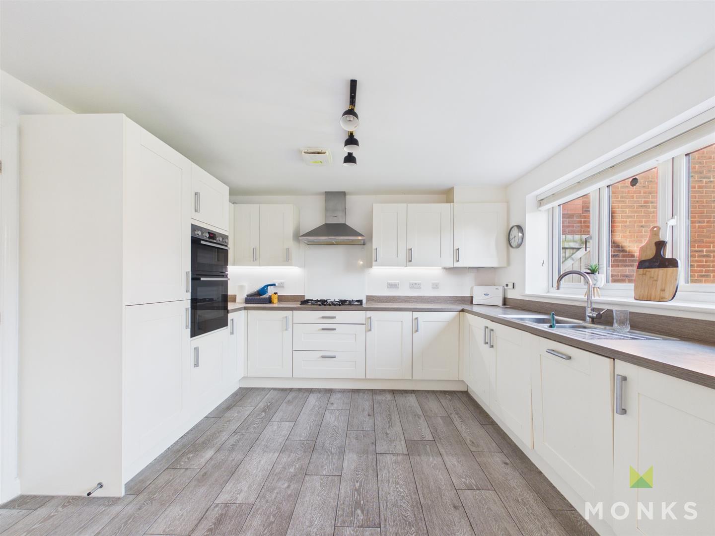 2 Pewit Close, Shrewsbury, SY5 8QH To Let